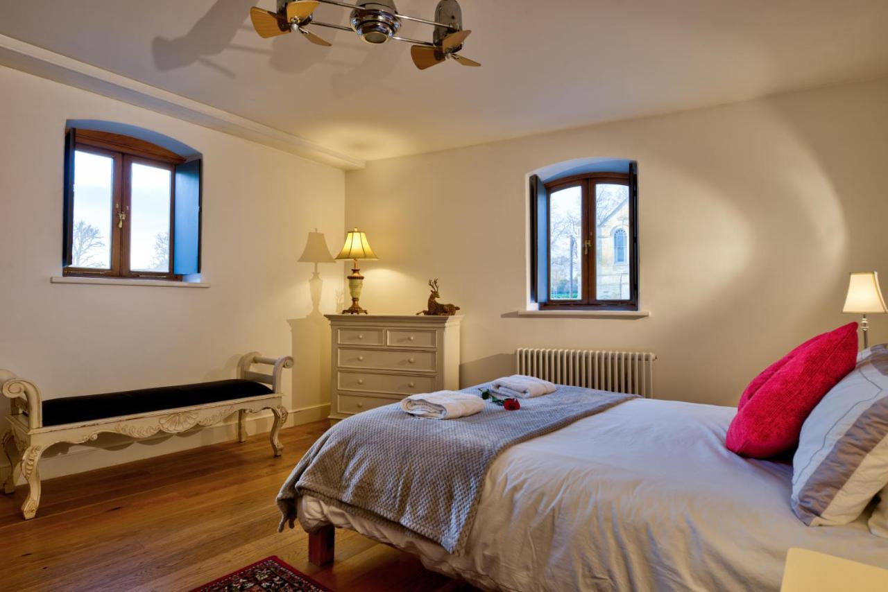 Stylish Town Centre Stay - 2-Bed Luxury Suite With Wifi ستامفورد المظهر الخارجي الصورة